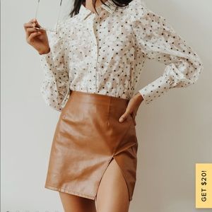 NEVER WORN — TAGS STILL ON! Lulus camel colored leather mini skirt